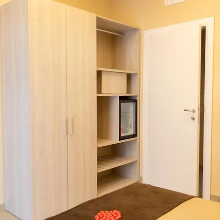 Partenope's House Отель типа 