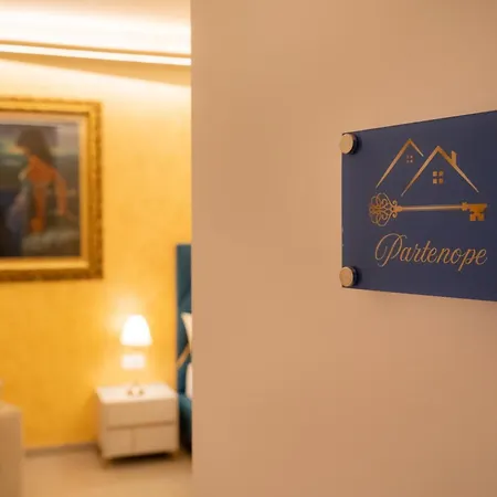 Partenope's House Отель типа 