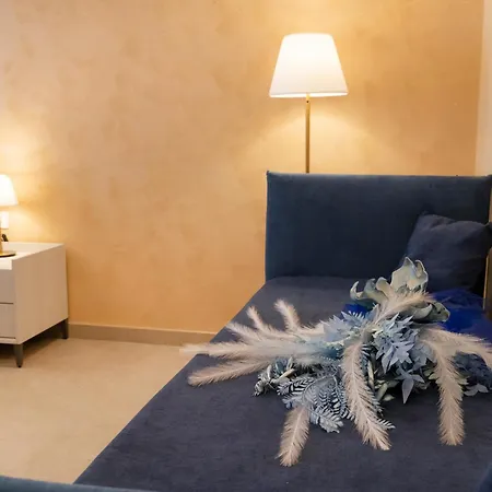 Partenope's House 3*
