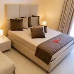 Partenope's House 3*